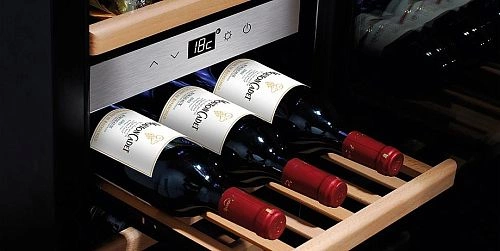 Шкаф винный CASO WineChef Pro 126-2D